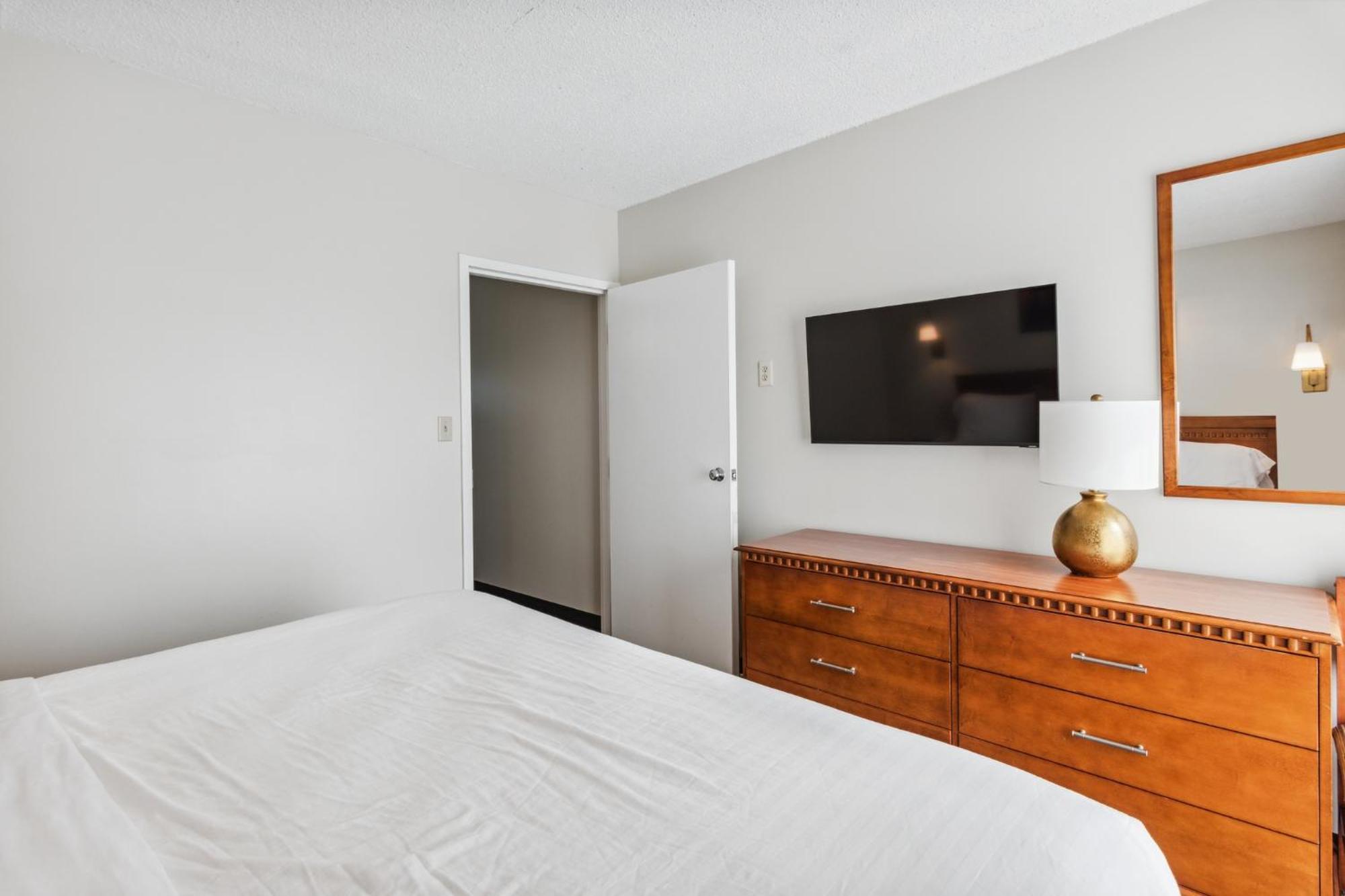 Cape Suites Room 8 - Free Parking! Hotel Room Rehoboth Beach Exterior photo